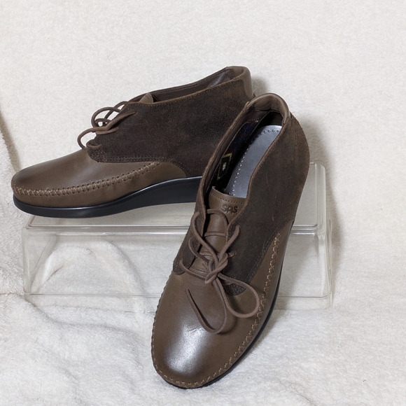 SAS Shoes - Like New!‎ SAS KICH Lace-up Ankle Boot Mahogany/Brown Leather, Comfy, Sz 8 WW